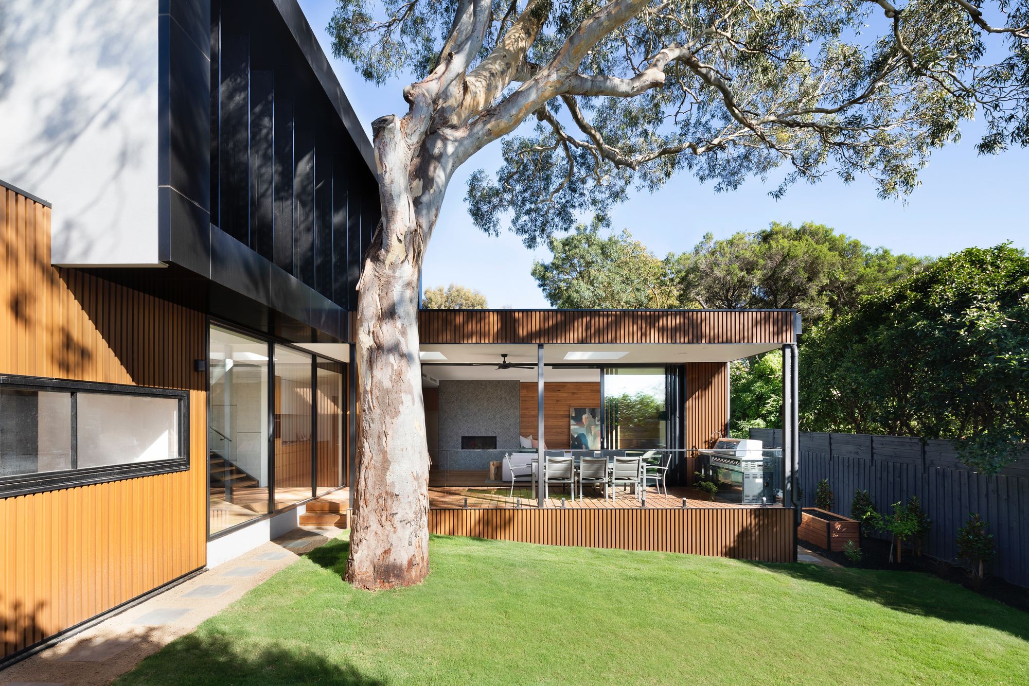 Casa de tres dormitorios moderna y elegante