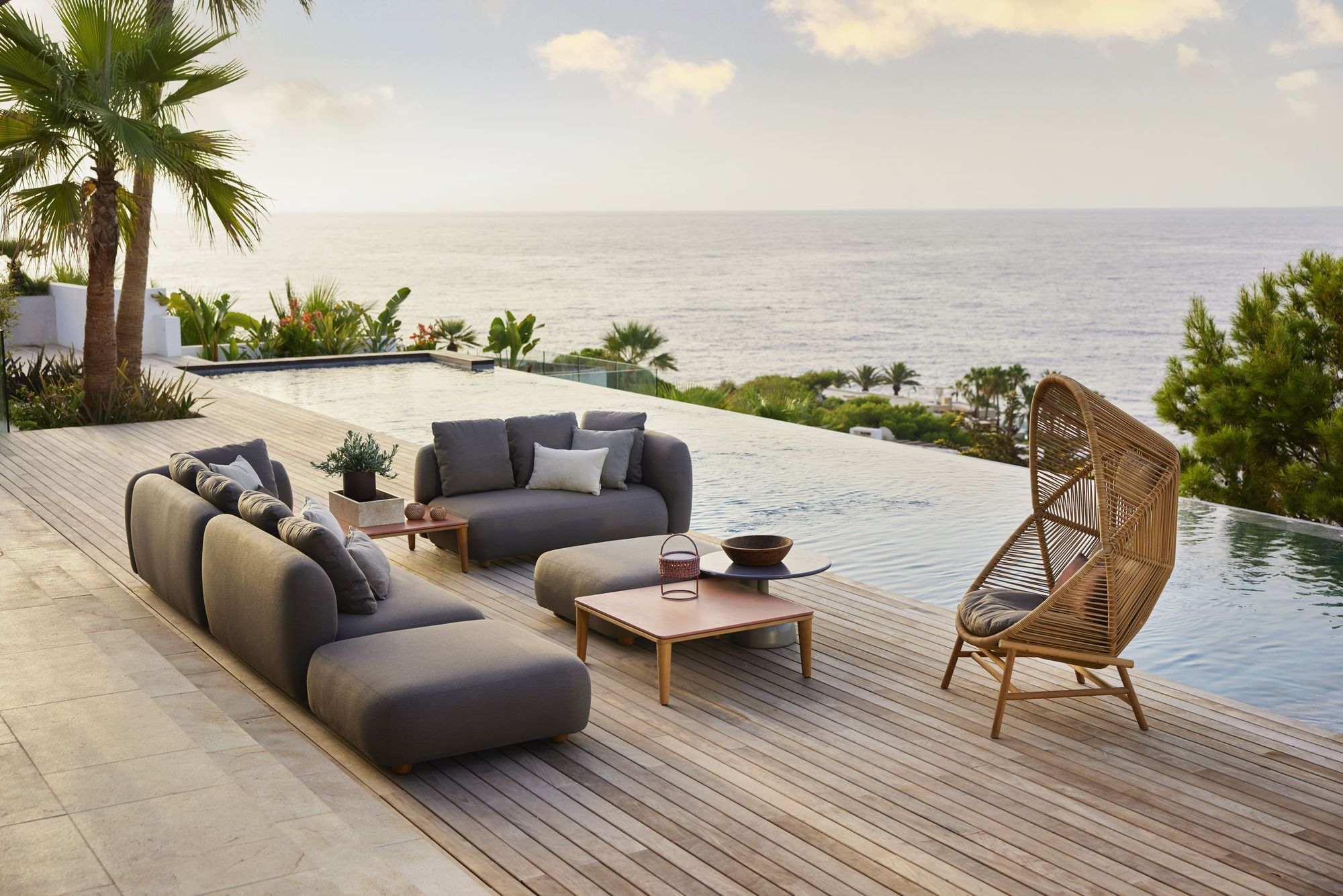 Mobilier de jardin pour une vie extérieure magnifique